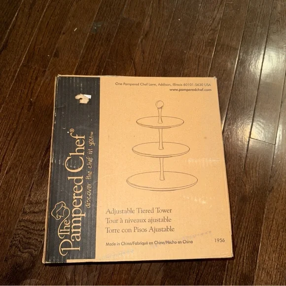 Pampered Chef Adjustable Tiered Tower - Picture 5 of 6